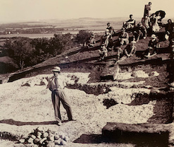 Christopher Hawkes describes the Quarley Hill excavations 