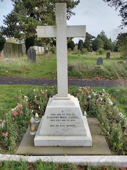 Dorothy Liddell's gravestone