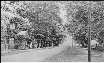 Old Turnpike Toll House in the Avenue New Alresford